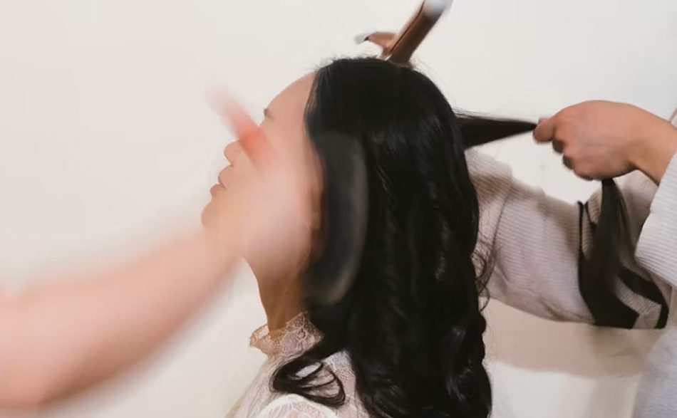 How to Become a Graphic Designer in 10 Simple Steps